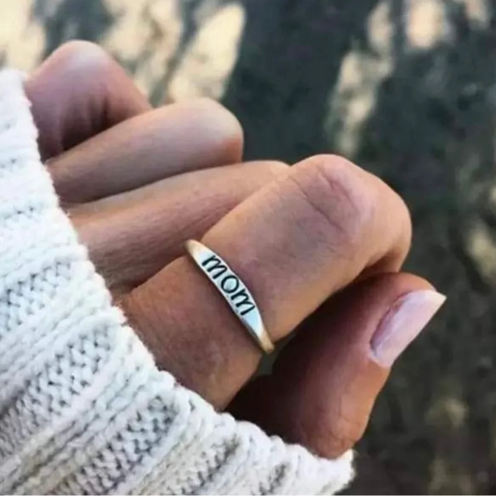 Mom ring - Picture 1 of 1